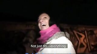The girl has sex right in the toilet with an unknown man