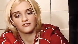 A girl had sex accidently in the toilet washer