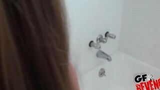 Girl sucks cock and comes at home on the toilet bowl