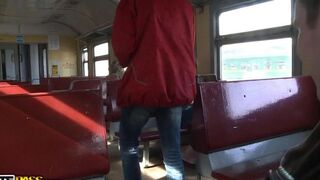 A guy picked up a girl on the train and filmed their encounter