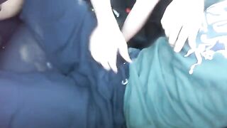 Babe started to suck cock right in the car
