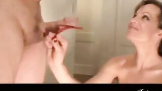 Great blowjob with a strong climax by Wendy