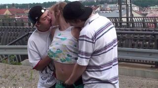 Cute amateur threesome with two beautiful girlfriends and a hot experience - Eporn