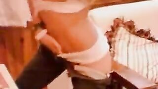 Friends did not expect that sex from a girl, especially solo action