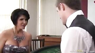 The girl lost a poker game and had to pay with her pussy