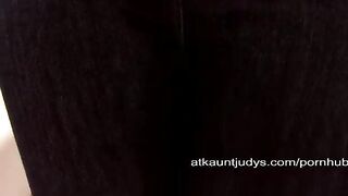 The old woman masturbates her pussy on the couch in HD