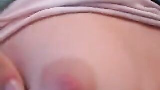 First experience of nakedness for a young lesbian - February 2020