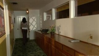 A cute girl served several men without any problems or complaints
