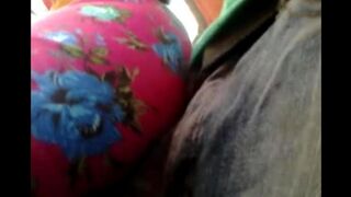 A guy rubs his dick on the riser through women's pants on the bus