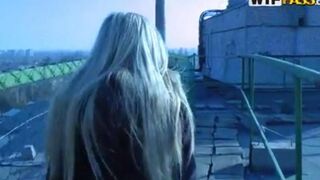 Tourist left his girl in the mountains and fucked a local babe