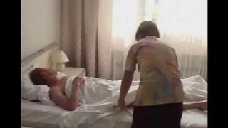 The daughter decided to wake up her sleeping dad with a hot move