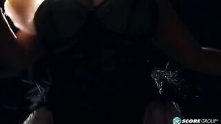 Burlesque porn with Liza Biggs from North Carolina