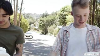 And can we get to know your boot a little closer? (2nd part)