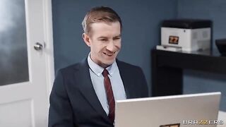 The boss has an office sex with his secretary in pantyhose