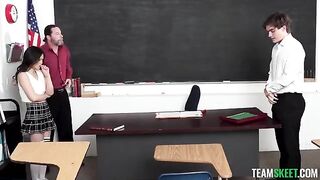 How to catch a guy and tie him up? A lesson from an 18-year-old