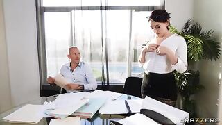 Hot coworker is getting fucked by her sexy boss in the office