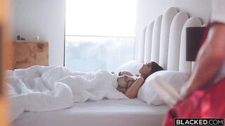 Beauty inspired by the man’s penis, a sensual and glamorous scene from Babes