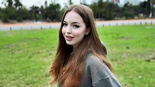 A cute girl met someone on the street and invited him home, what happened next?