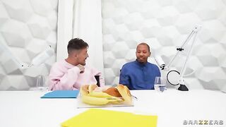 Who the fuck didn't she give it to! (HD)