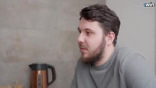 I fuck my roommate and let him cum inside me, just like in the best homemade vids