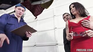 I got my car repaired for free and had sex with sexy girls