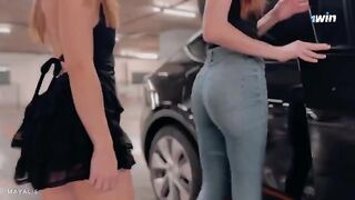 Can the hood hold two cute 18-24 girls?