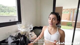 That ass is made for hard fucking! - Bailando Movimiento Intenso