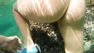 Underwater anal sex with a gorgeous girl in the ocean, risking everything!