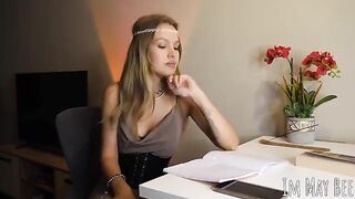 The tits are free and they want to fly, in a virtual POV roleplay scene