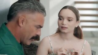 I taught my stepdaughter to prepare for the first meeting with a guy