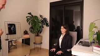 The employee's tongue works wonders, and her boss enjoys it very much