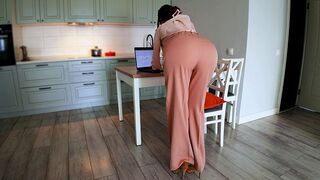 A girl with a big ass can’t be ignored in this steamy scene