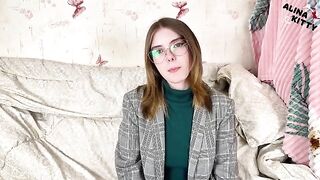 Hypnosis with boobs, learning rules has never been so easy - The hypnose teacher is really hot