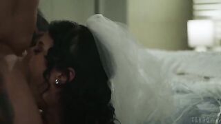 Lick my pussy slowly and painfully long on the bed