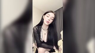 The girl ordered him to fuck her pink pussy
