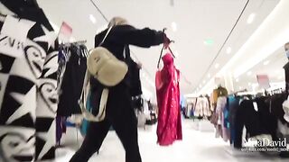 Public blowjob for a guy in the fitting room, risk of being caught
